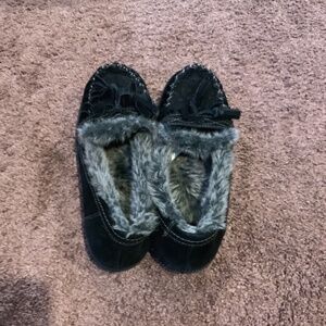 Earth Loafers/ House and Outdoor Slippers Size 7.5